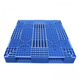 Ano ang mga makapangyarihang bentahe ng mga plastic pallet?